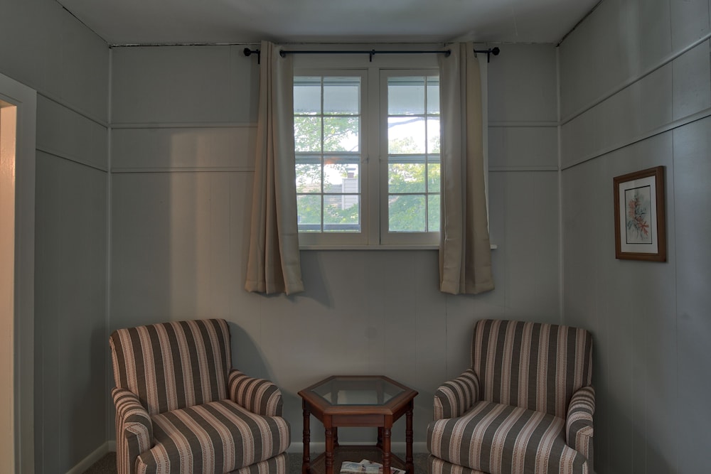 Premium Single Room photo 3
