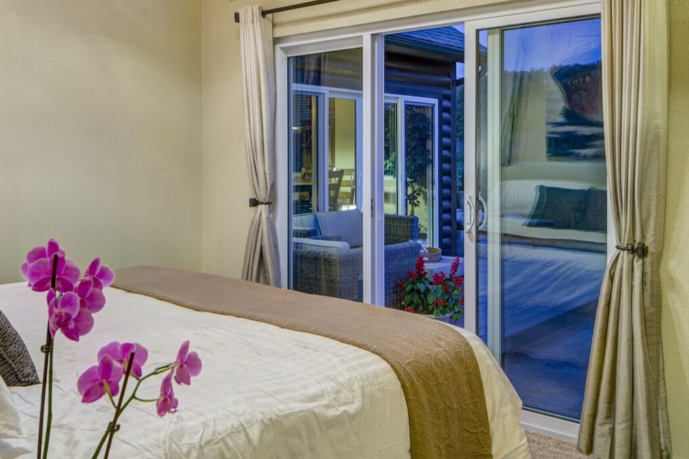 Cottage, Hot Tub, Golf View