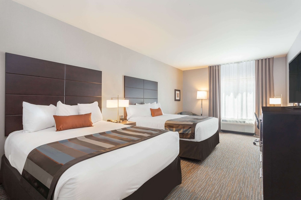 Room, 2 Queen Beds, Non Smoking