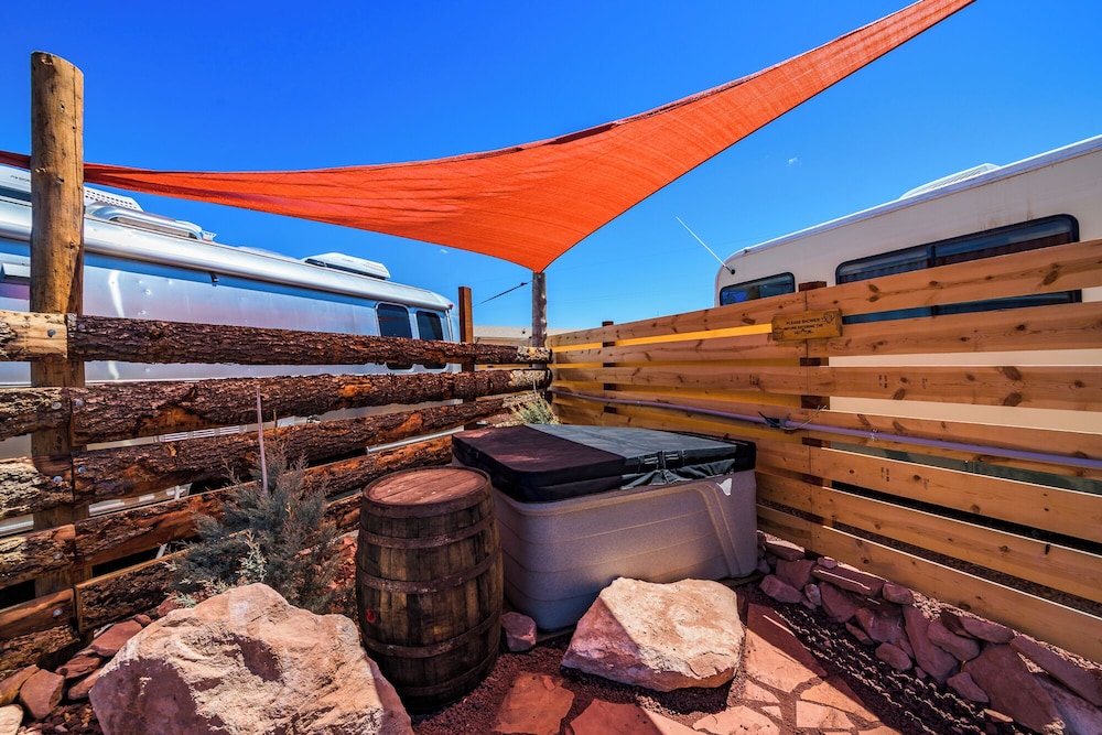 Deluxe Double Room, Patio photo 3