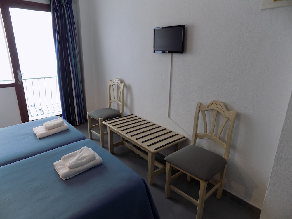 Standard Quadruple Room, Ensuite (con baño privado)