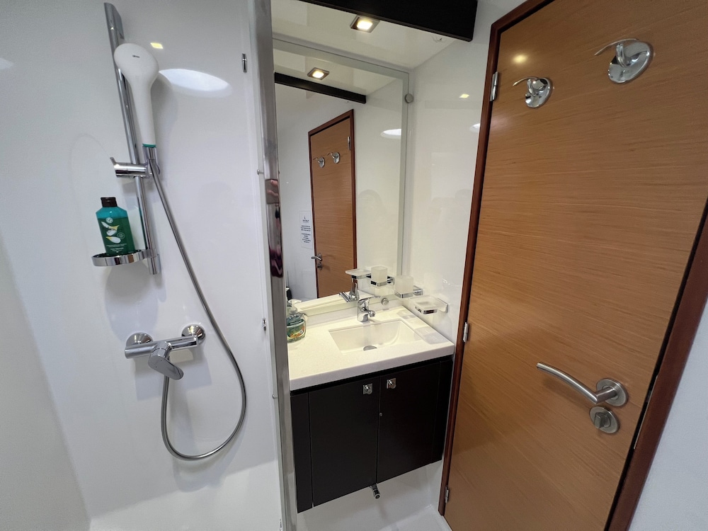 Deluxe Double Room, 1 Double Bed, Lake View (Saladin) photo 3