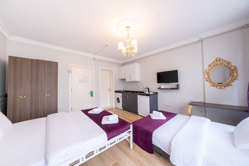 Deluxe Triple Room photo 1