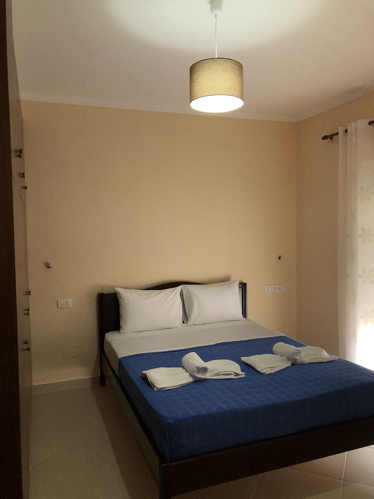 Family Room, Mountain View