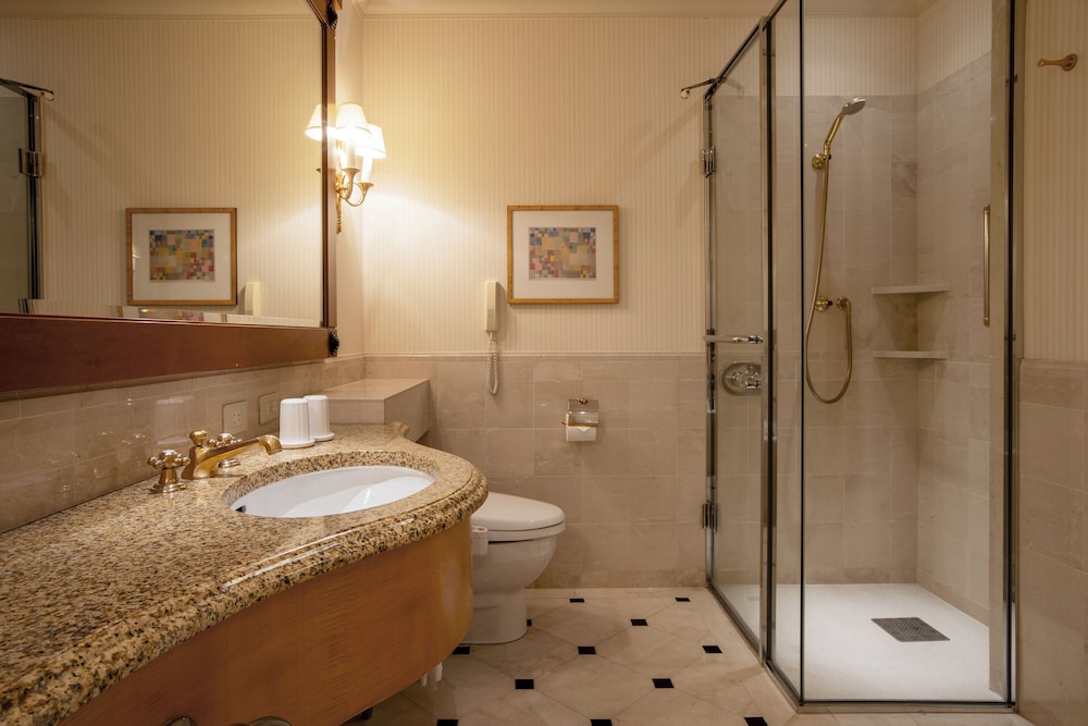 Club Authentic Deluxe Twin, Rainbow Bridge Side, Non Smoking (Executive Lounge Access)