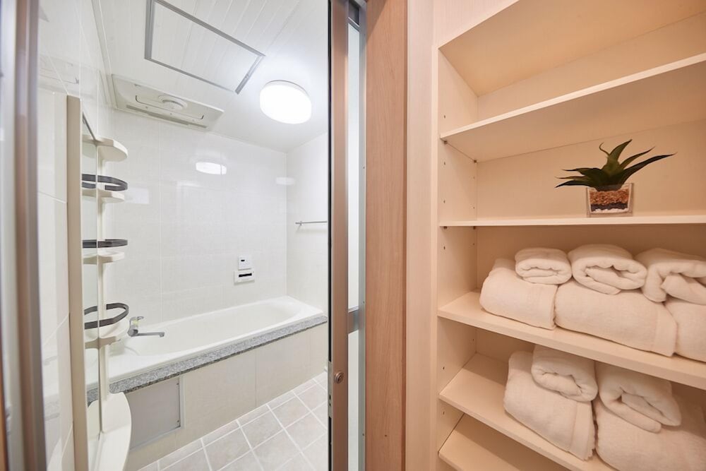 Apartment, 2 Bedrooms (203) - Photo 10