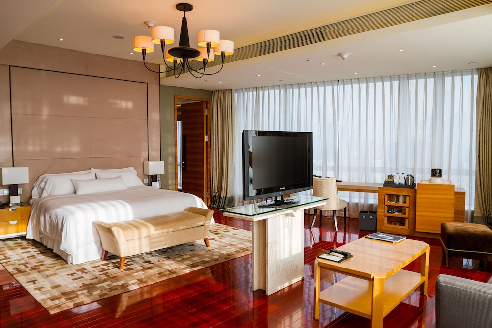 Club Suite, 1 Bedroom, City View photo 1