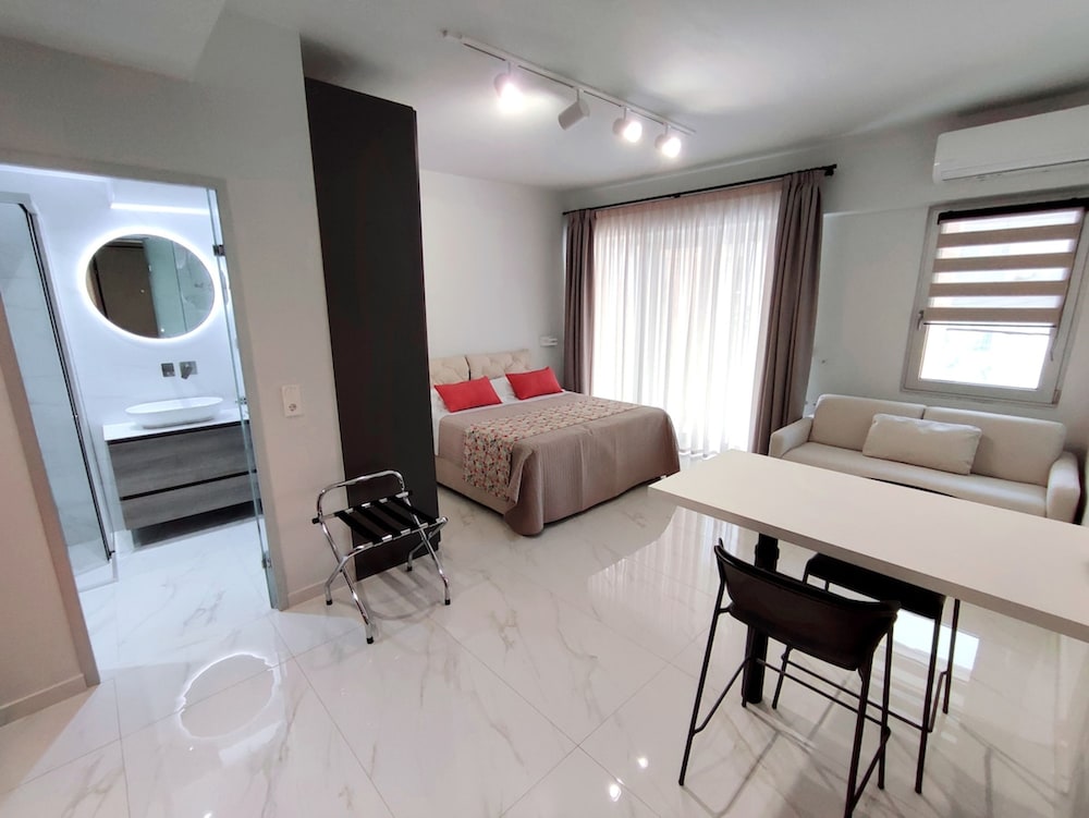 Apartment, Accessible, Smoking