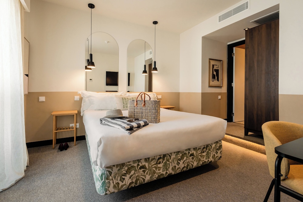 Classic Double or Twin Room (Church) - Photo 1