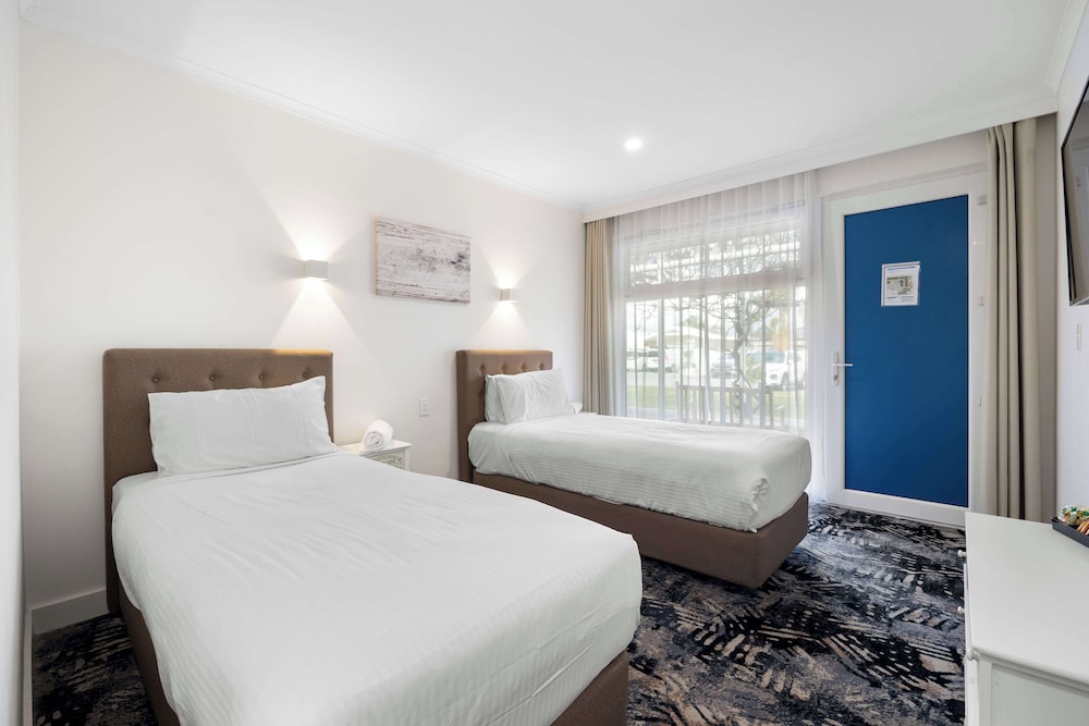 Standard Room, 2 Twin Beds, Garden View - Photo 1