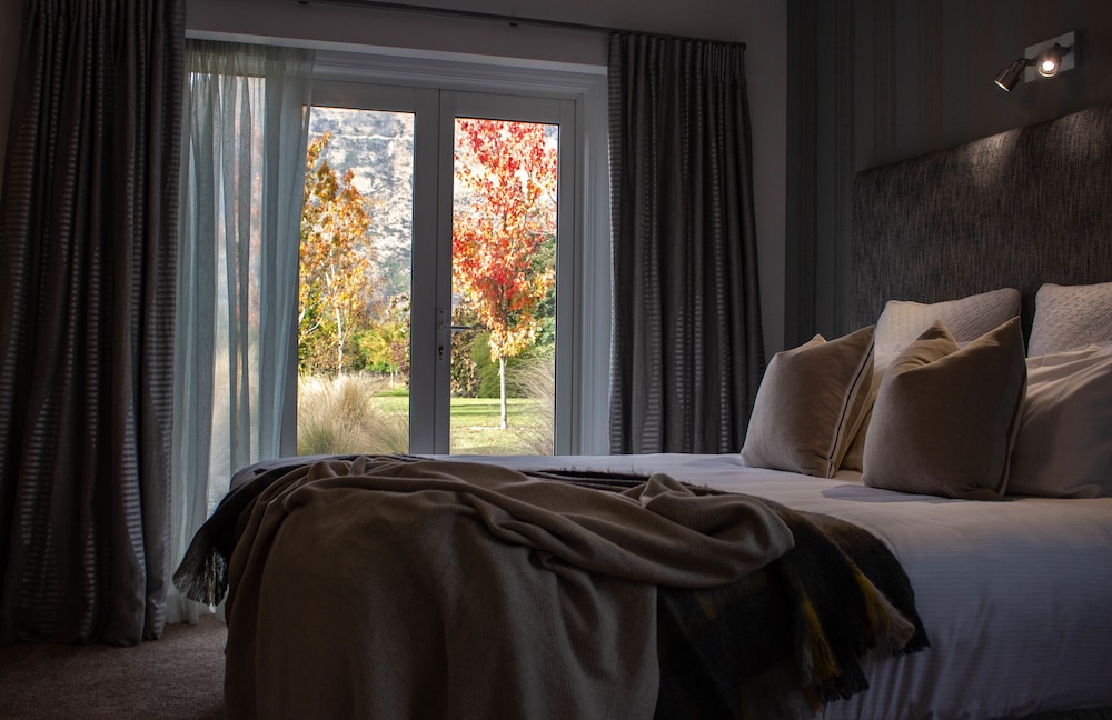 The Shotover Room