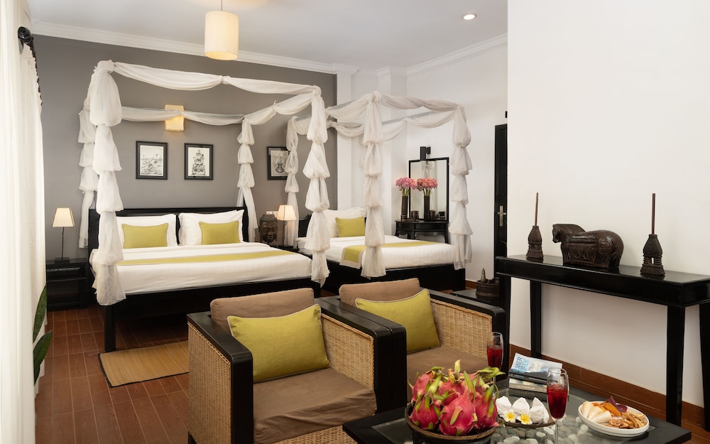 Family Suite - Afternoon Tea + Workspace + Support Community