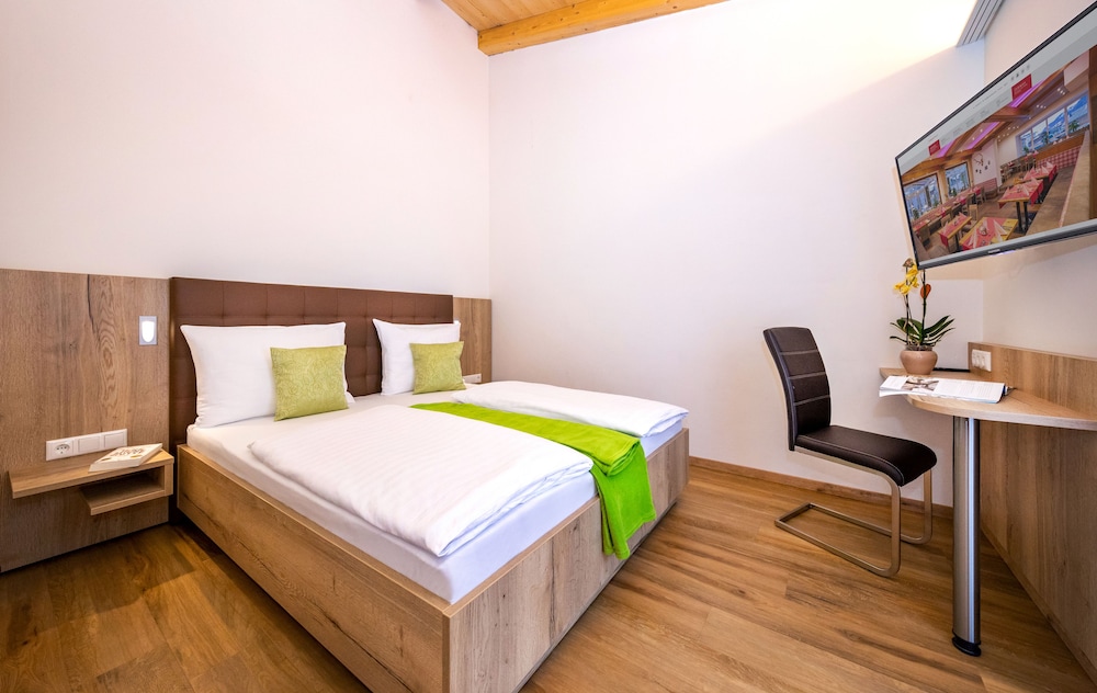 Family Suite, 2 Bedrooms, Balcony photo 1