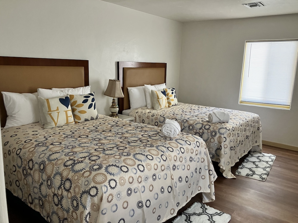 Exclusive Villa, Multiple Beds (Pickford Palms Estate C House, 6 mi f) - Photo 1