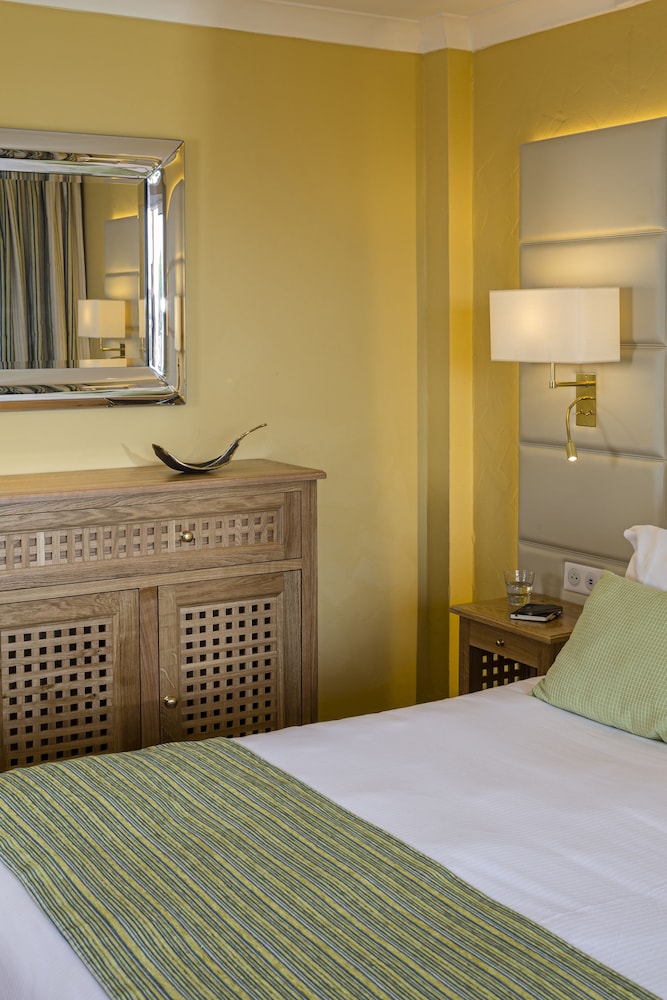 Exclusive Room, 2 Twin Beds, Terrace, Sea View - Photo 2