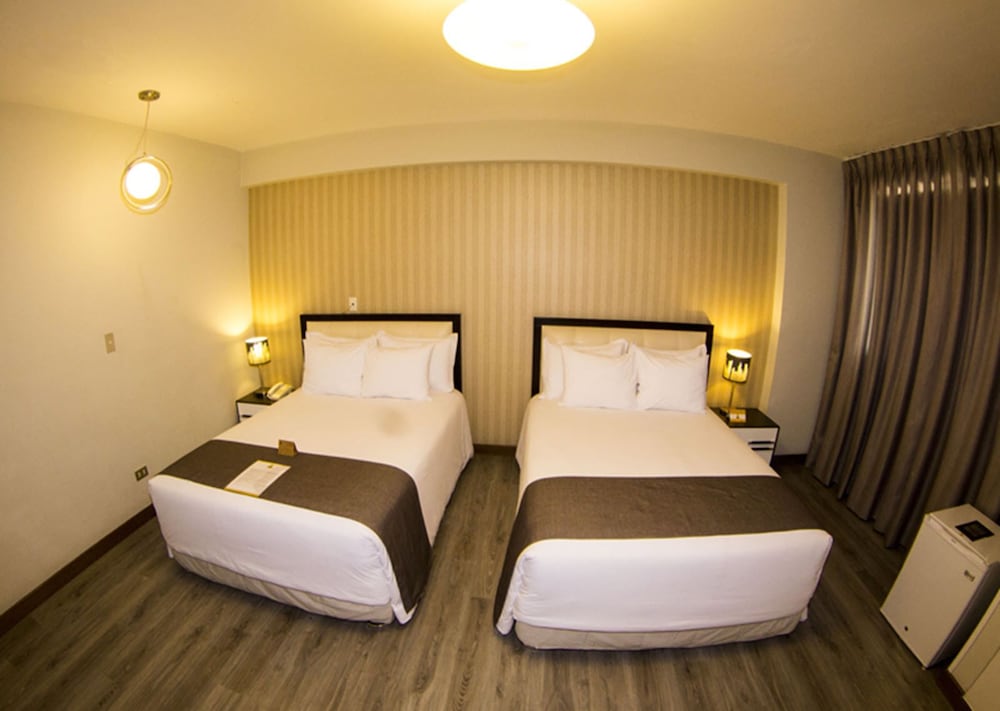 Standard Twin Room - Photo 1