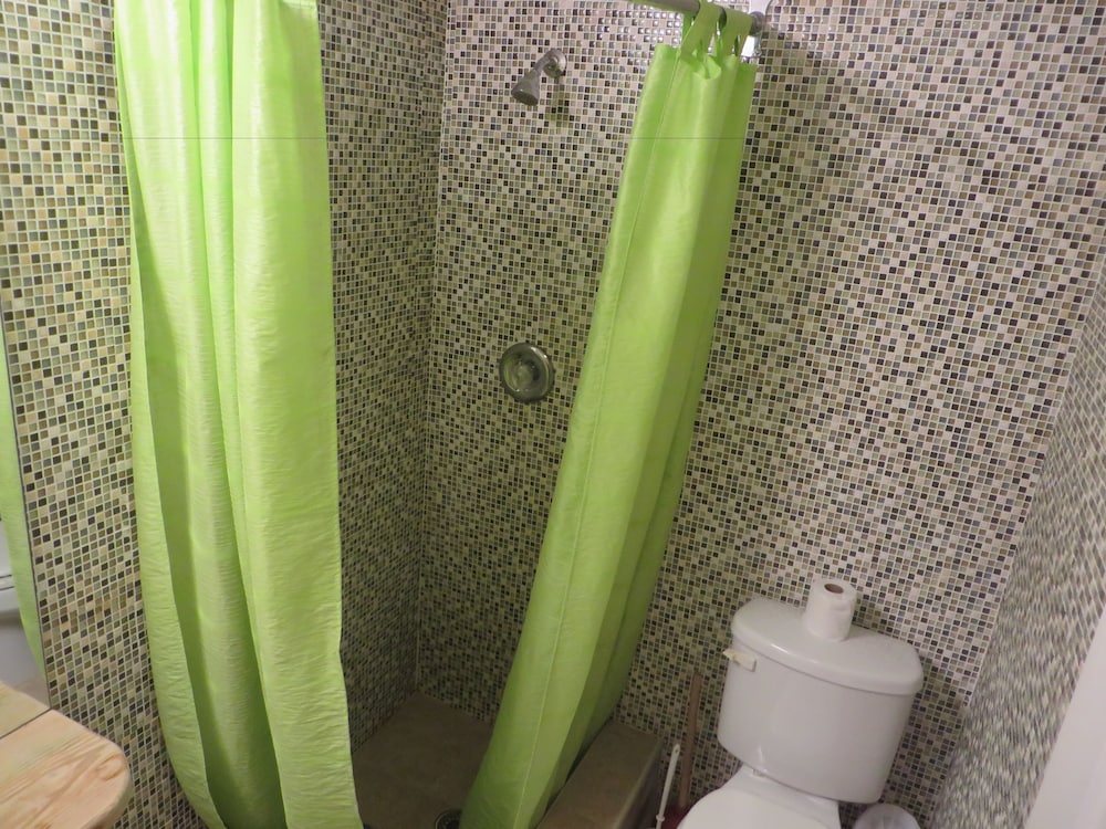 Economy Triple Room, Multiple Beds, Non Smoking