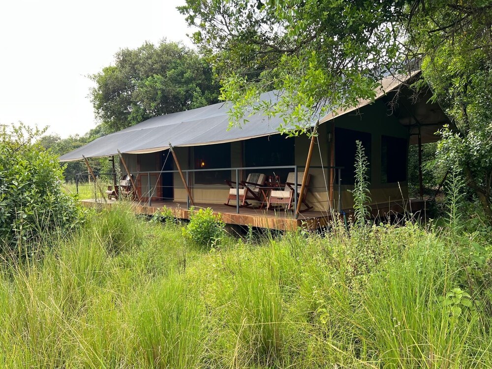 Luxury Tent, 1 King Bed, Garden View photo 3