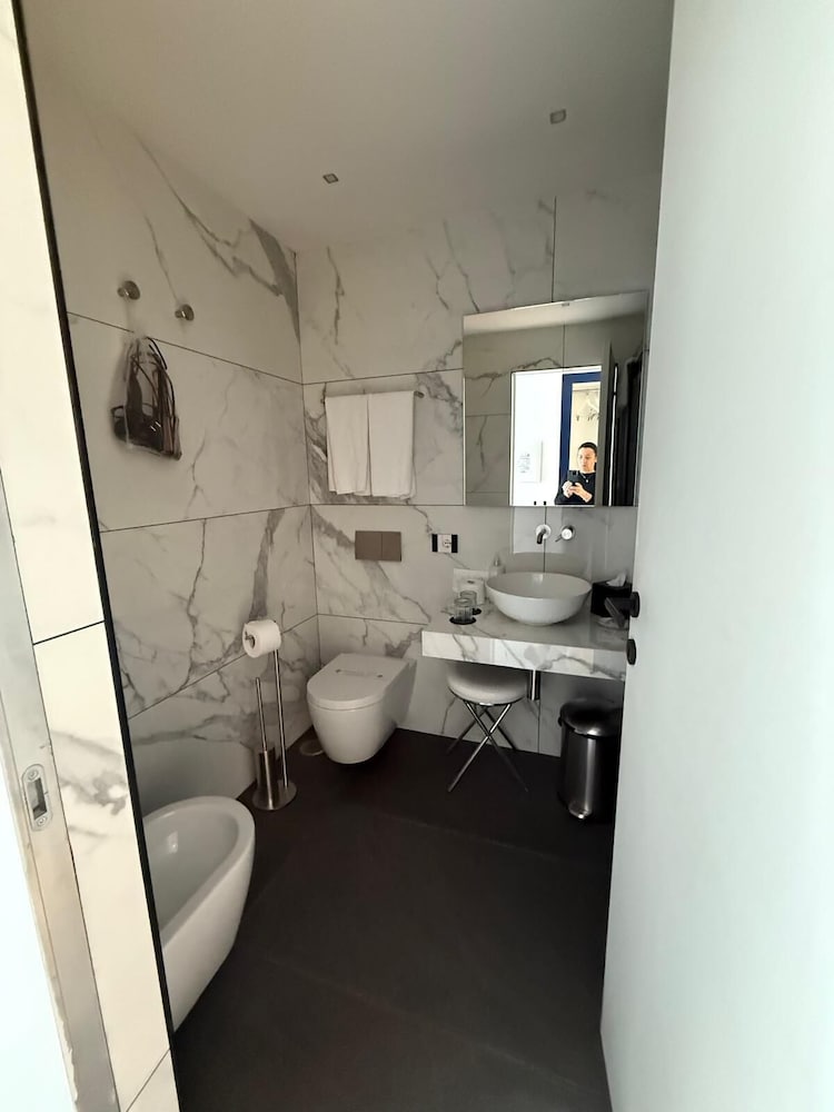 Junior Room - Photo 24