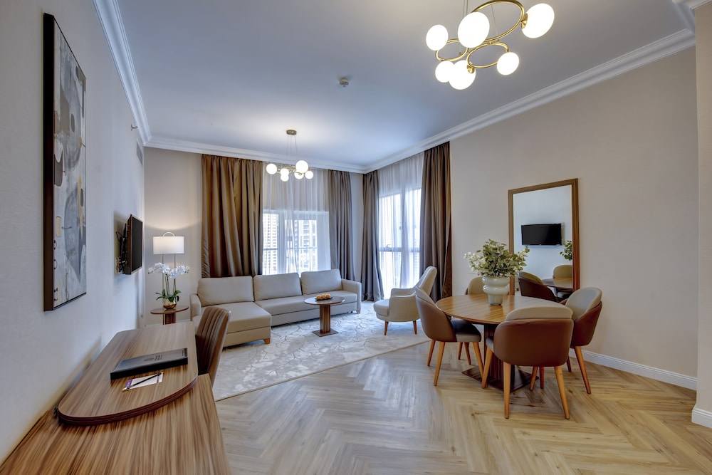 Superior Premium Two bed Room Apartment with Marina View & Balcony photo 3