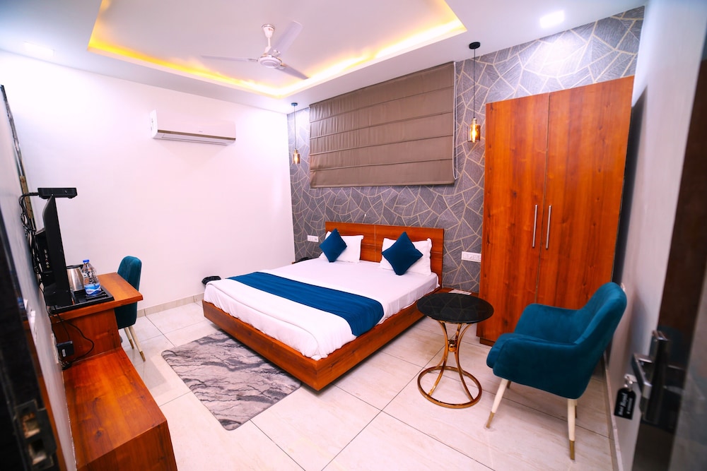 Super Deluxe Room