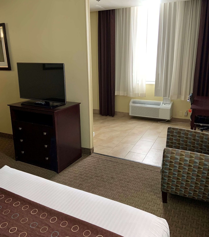 Suite, 2 Queen Beds, Accessible, Non Smoking - Photo 6
