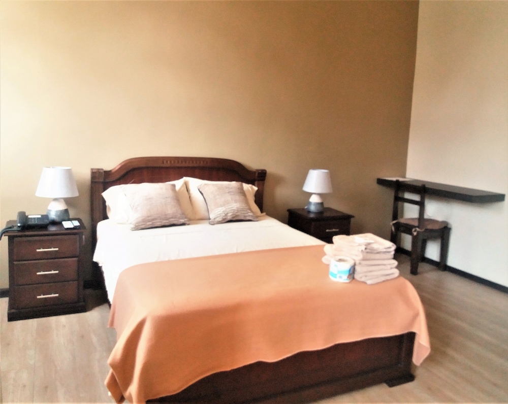 Basic Suite photo 2