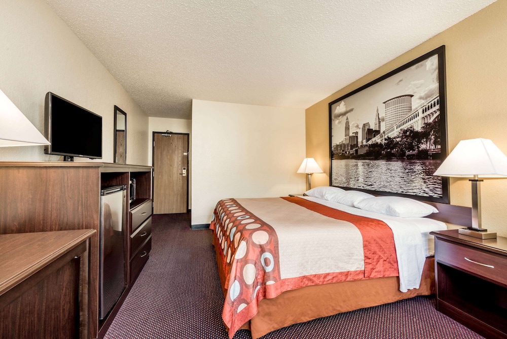 Standard Room, 1 King Bed - Photo 1