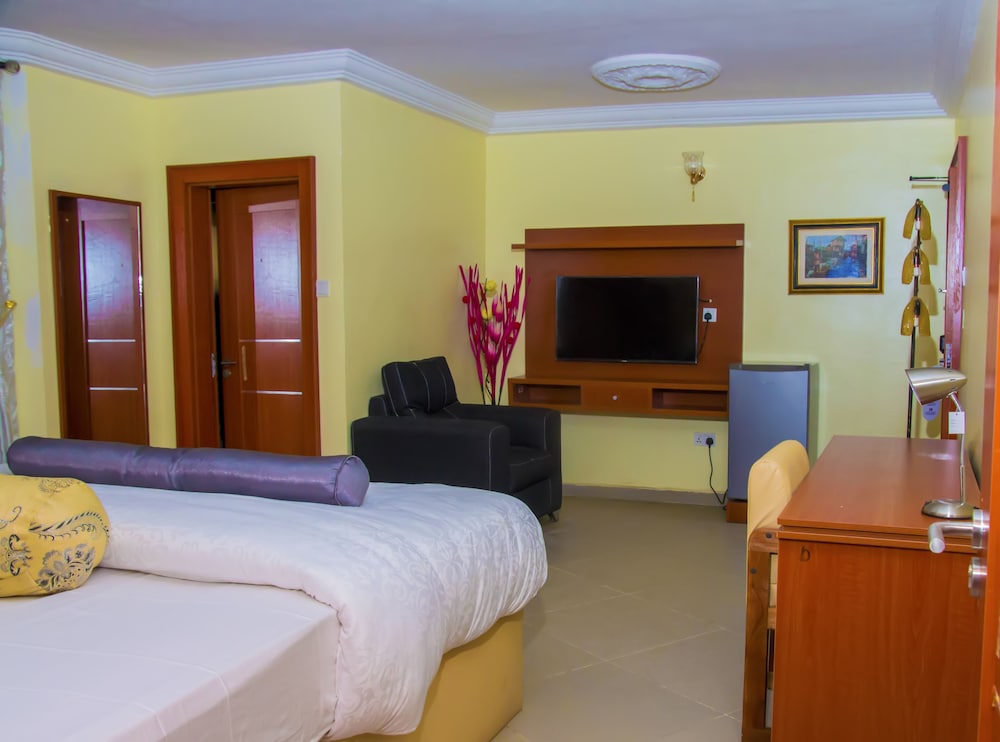 Deluxe Twin Room, 1 Bedroom, Non Smoking, Refrigerator photo 2