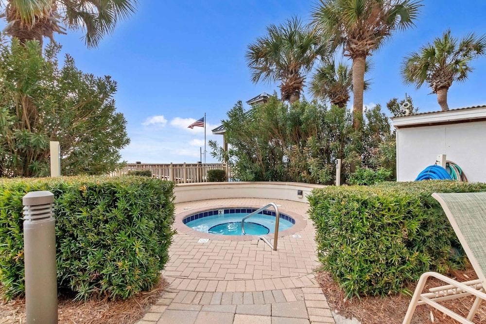 Spacious 3BR Resort Condo Steps From Gulf Beach, Foto 5