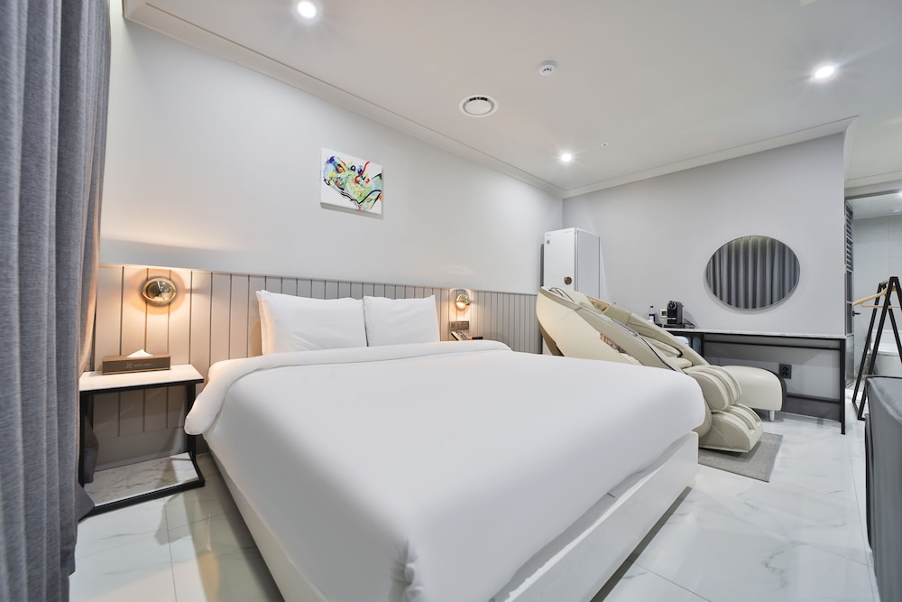 Signature Premium Room - Photo 7