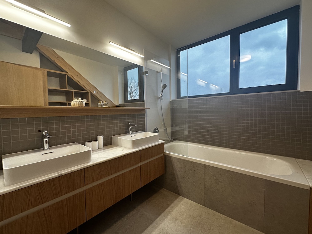 Villa photo 3