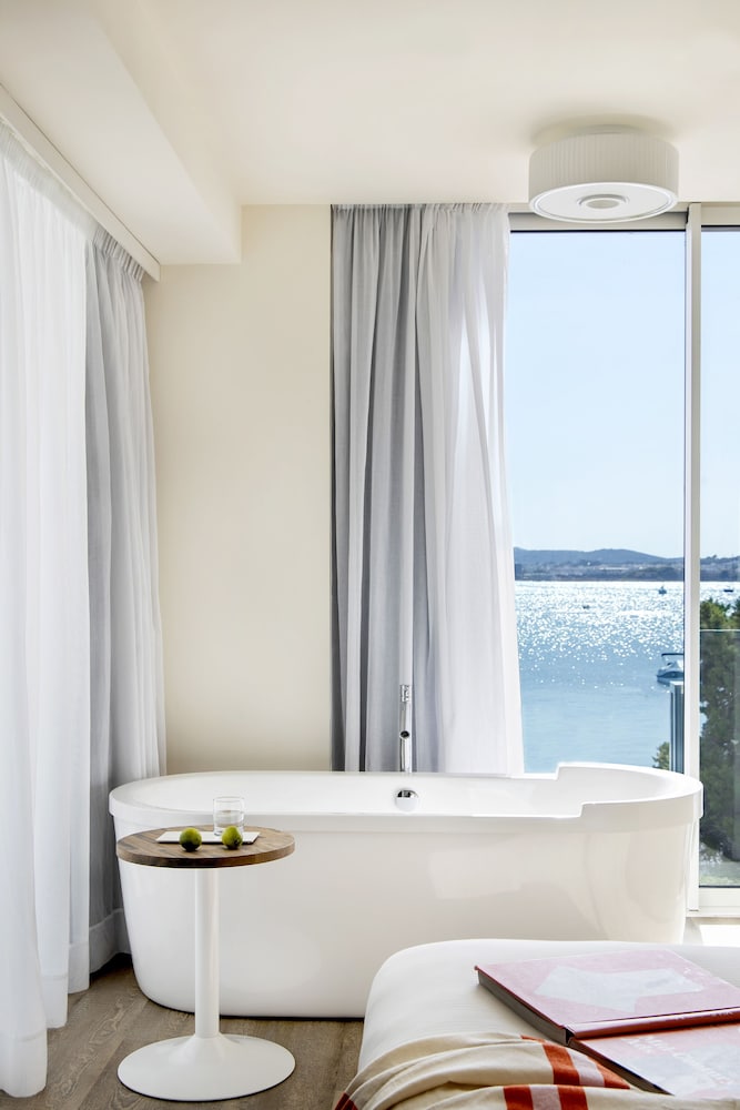 Extra ME+ Junior Suite 2 Bedroom Sea View (3+3) photo 2