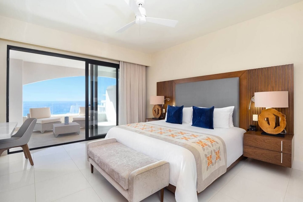 Deluxe Suite, 2 Bedrooms, Kitchen, Ocean View photo 1