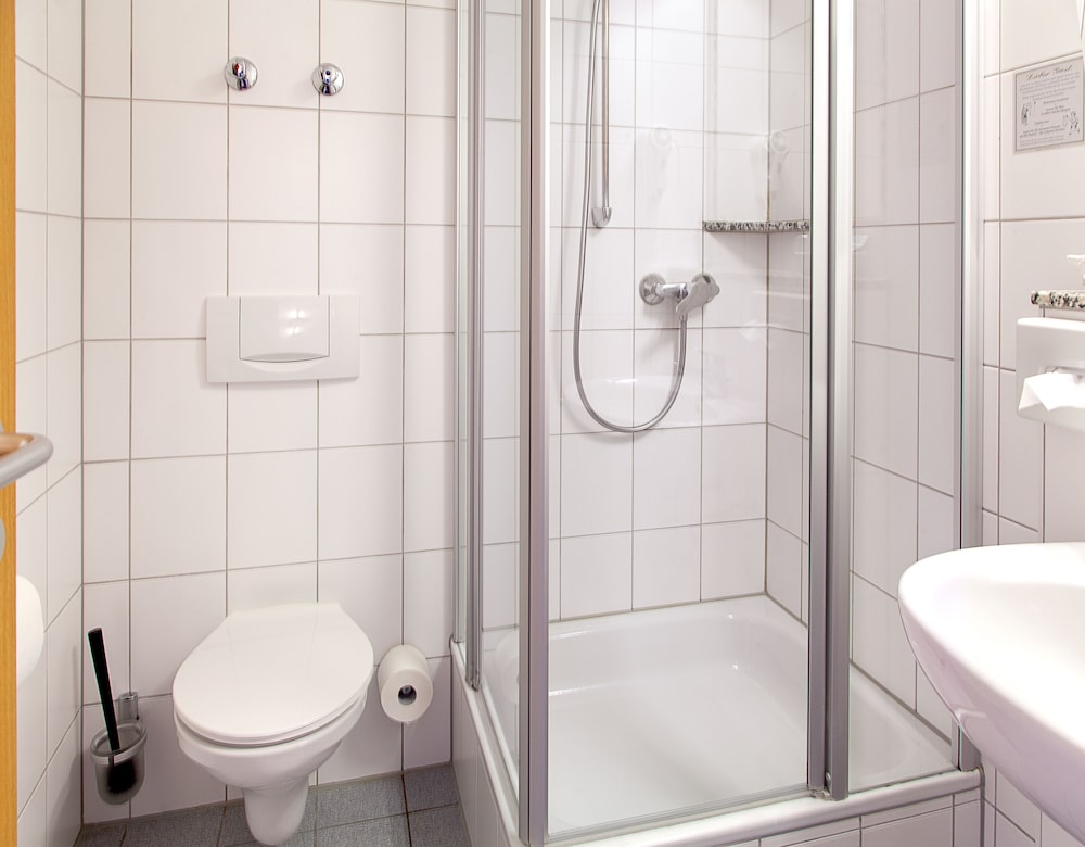 Double Room - Photo 8