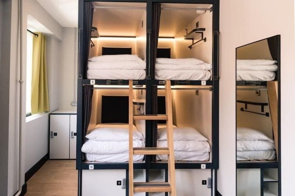 4 Pod Mixed Dorm photo 1