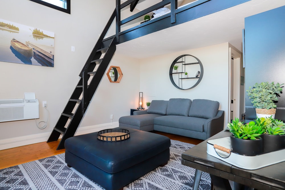 Family Loft, 1 Bedroom, Lake View photo 1