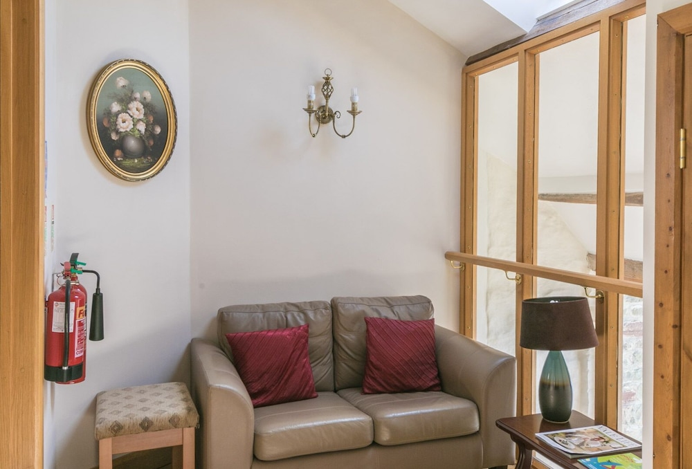 Family Room, Ensuite photo 3