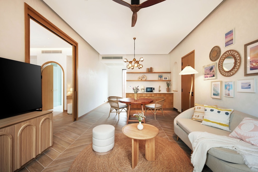Home Haven Suite - Photo 3