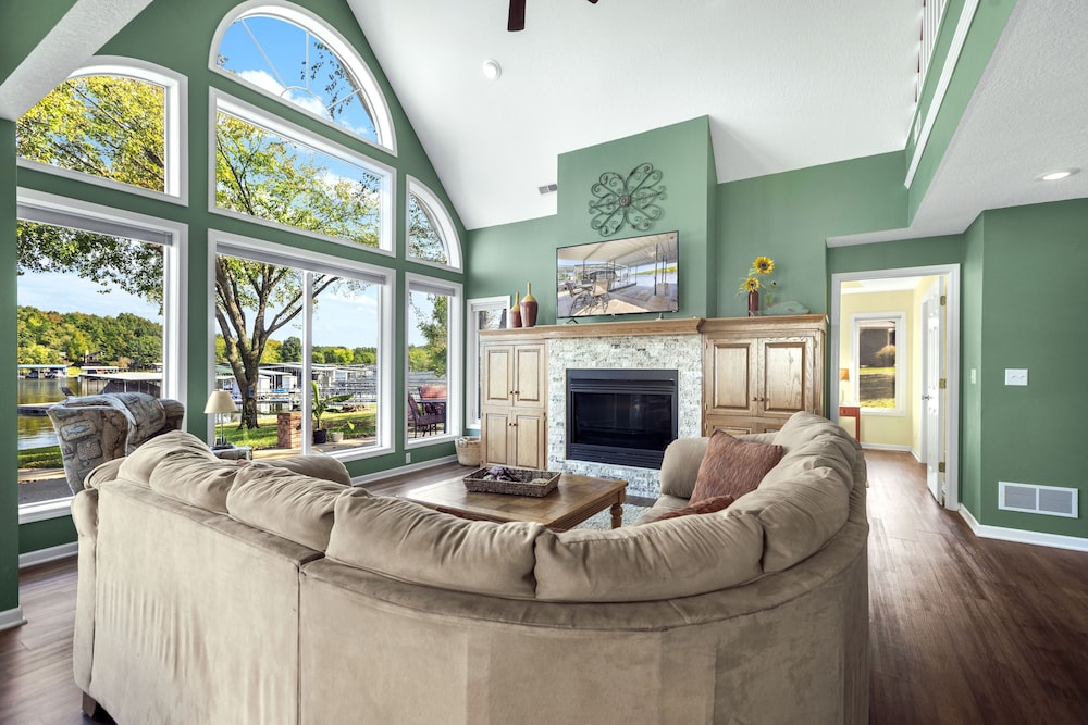House, Multiple Beds, Patio (Gentle Slopes Retreat)