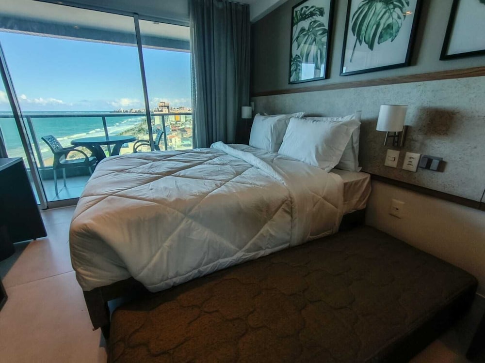 Superior Triple Room, Multiple Beds, Partial Ocean View photo 2