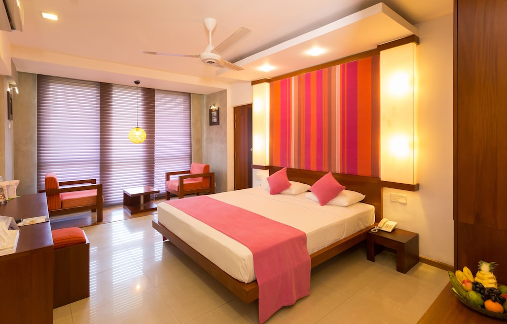Deluxe Double Room - Photo 10