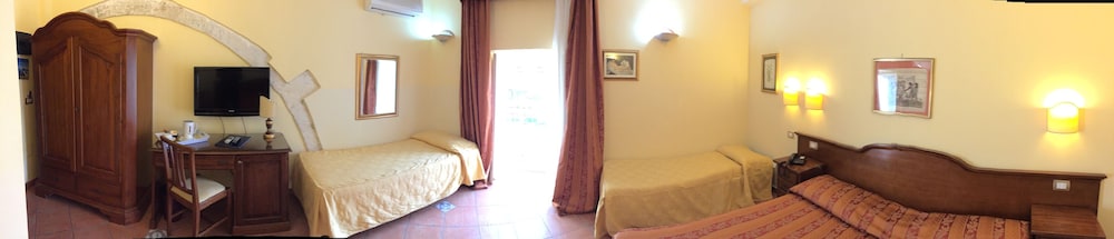 Comfort Triple Room (4 people) - Photo 6