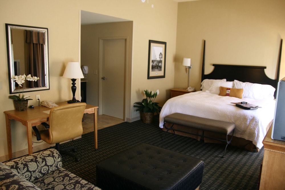 King Suite, Non Smoking - Photo 1