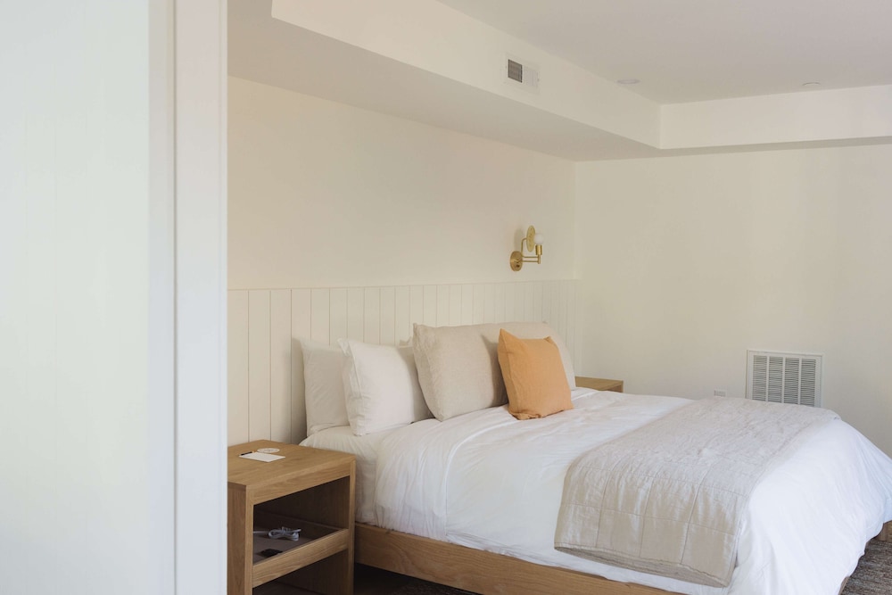 Premium Studio Suite photo 2