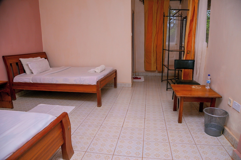 Standard Twin Room photo 1