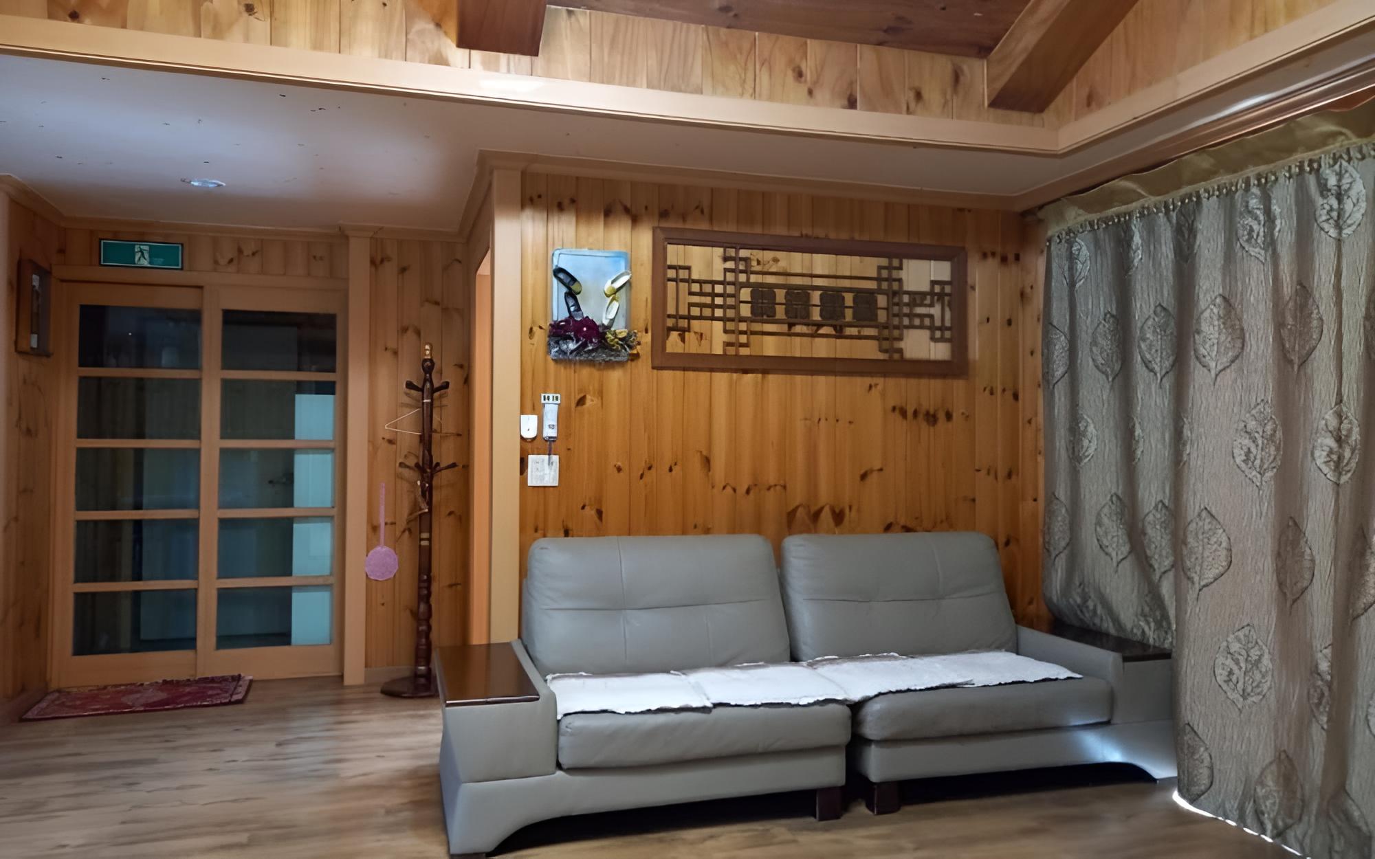 Room (Nut pine) - Photo 12