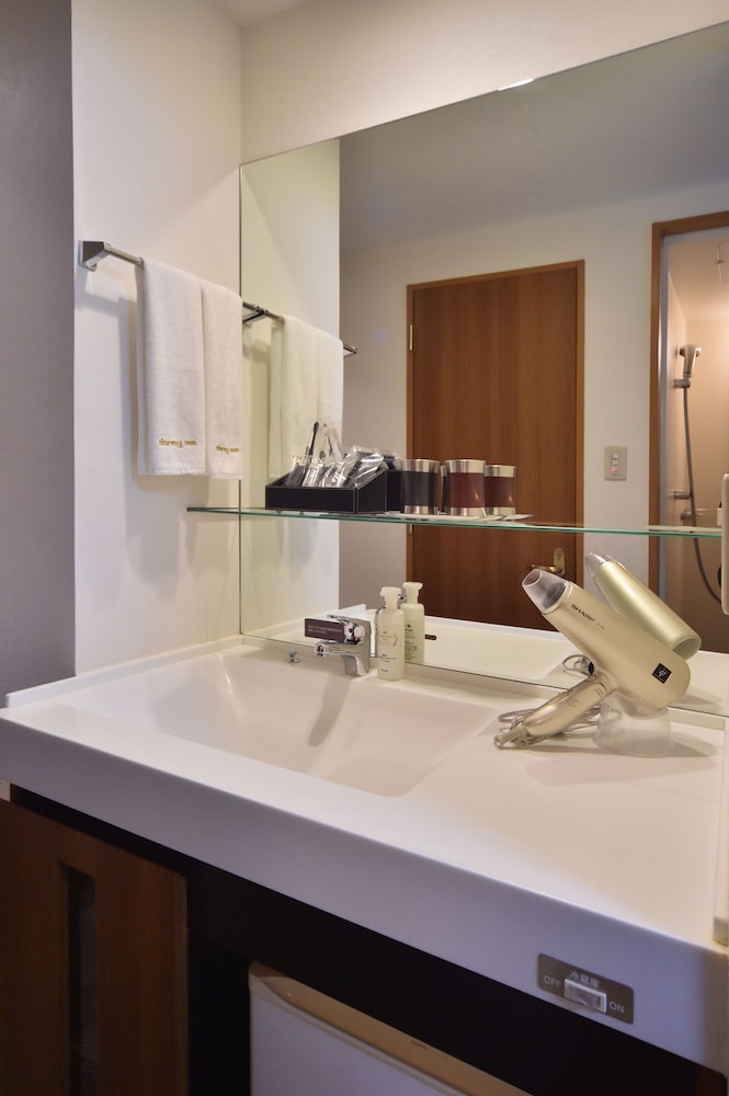 Compact Twin Room (16.7sqm) W/4 nights Non Smoking(No cleaning) - Photo 5