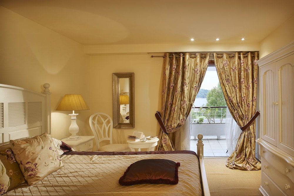 Panoramic Suite, 2 Bedrooms, Jetted Tub