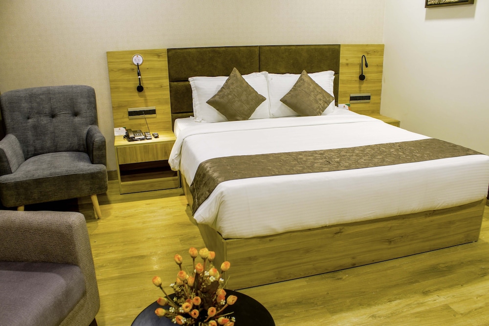 Grand Room photo 1